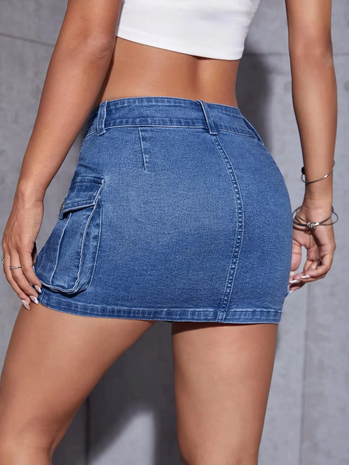 WDIRARA Women's Low Waist Button Bodycon Mini Cargo Denim Skirt with Pocket